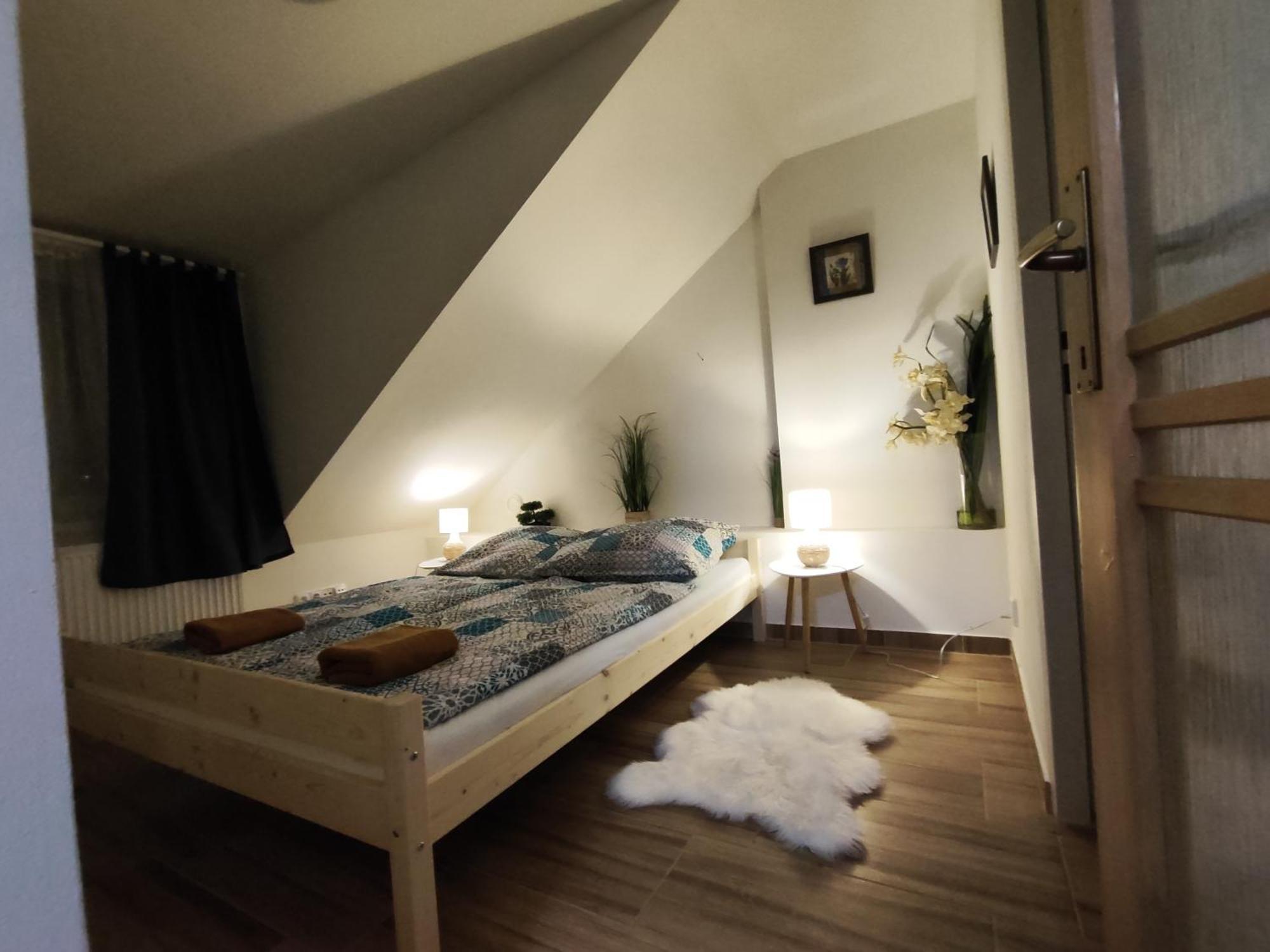 Kralovak Apartment Kraluv Dvur Ngoại thất bức ảnh