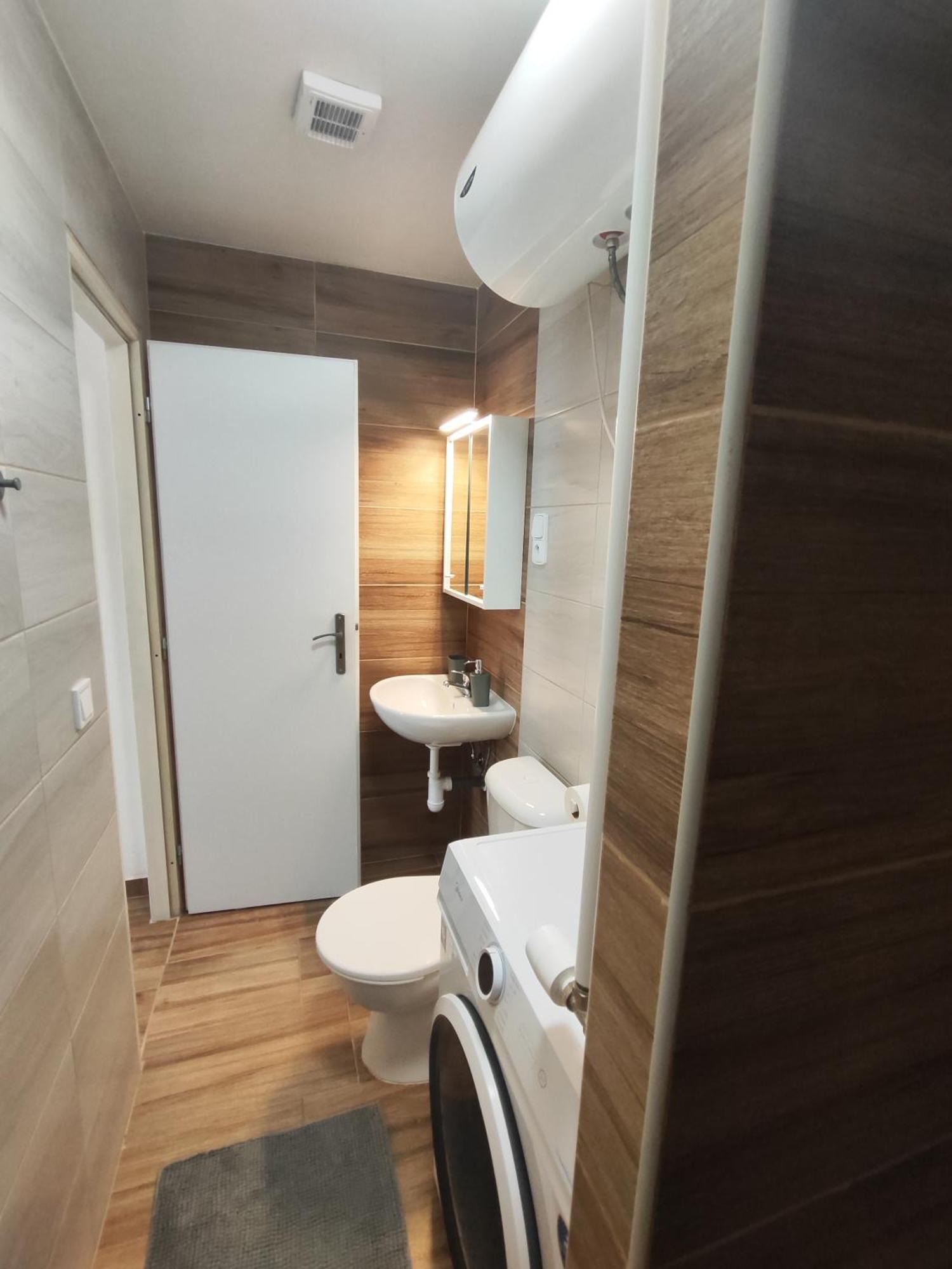 Kralovak Apartment Kraluv Dvur Ngoại thất bức ảnh